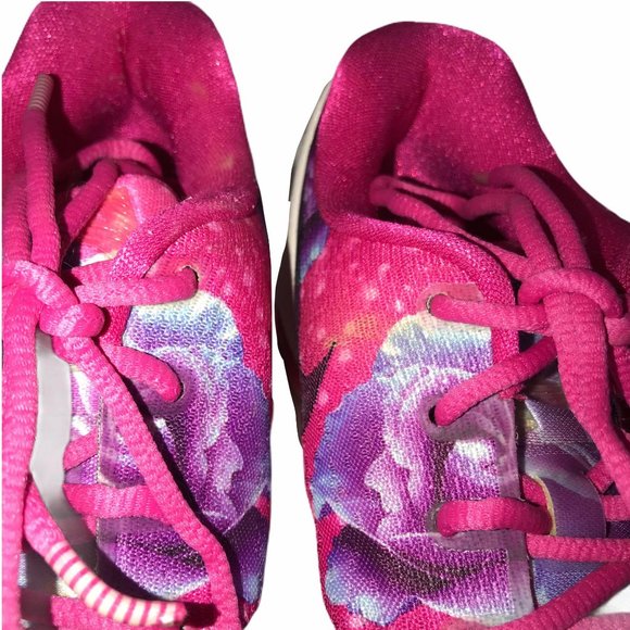 Nike Kevin Durant Aunt Pearl Kay Yow Sneakers 7 - Picture 4 of 10